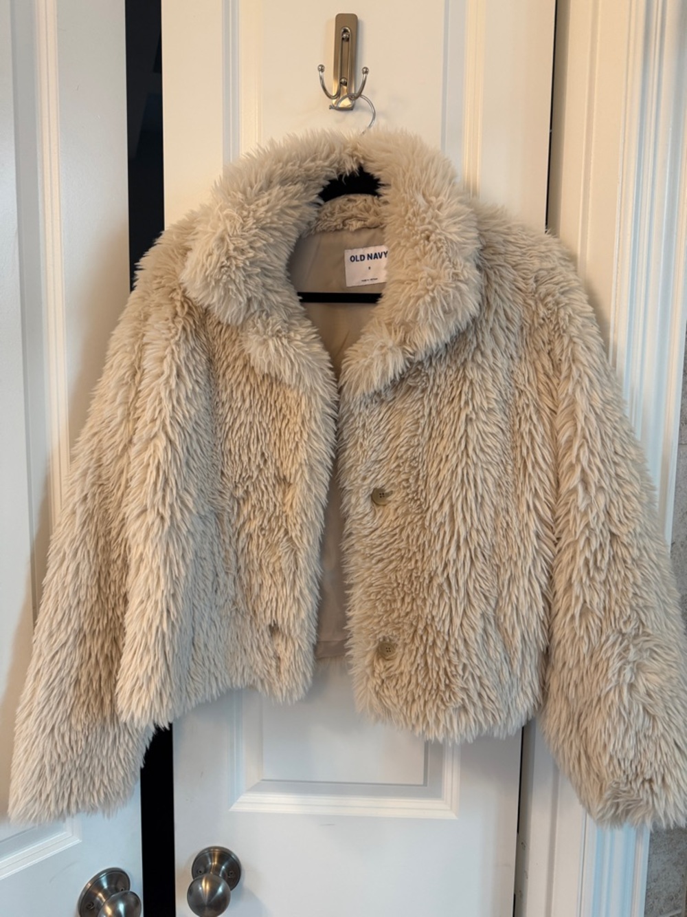 Old Navy Cream Faux Fur Cropped Jacket - Picture 3 of 5
